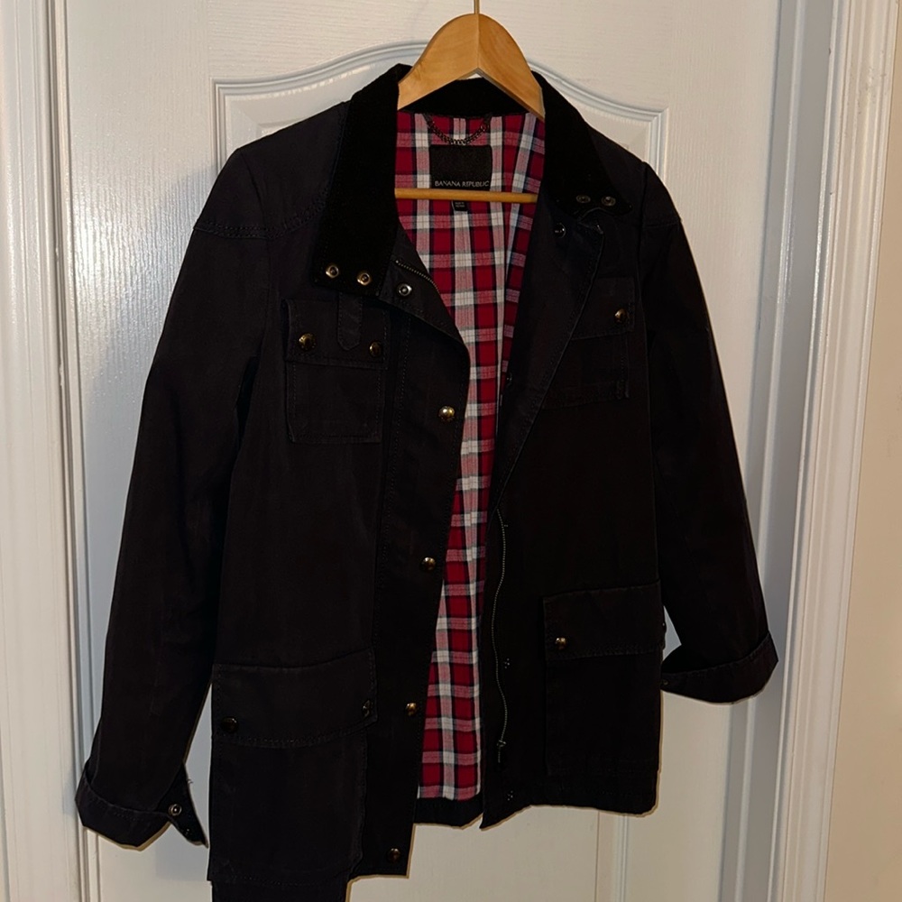 Black BR car coat with great details.